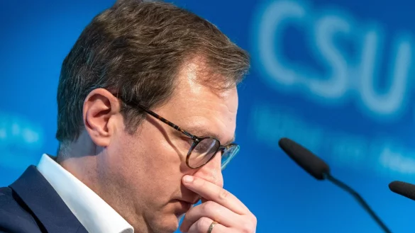 K&uuml;nftig ohne Doktortitel: CSU-Generalsekret&auml;r Martin Huber. - &copy; Peter Kneffel/dpa