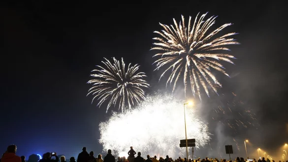 Das alte Jahr wird von Vielen gerne mit einem lauten Knall verabschiedet. F&uuml;r die Umwelt ist das Spektakel aber alles andere als sinnvoll. - &copy; Sebastian Willnow/dpa