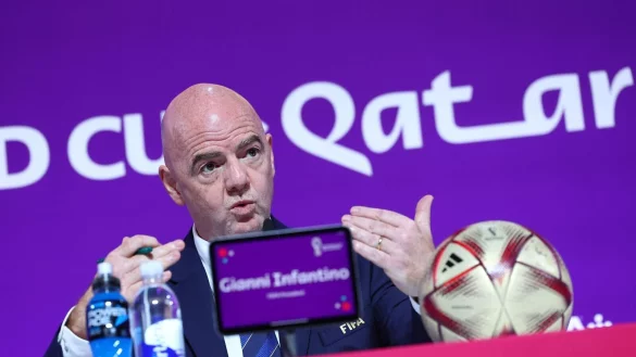 FIFA-Pr&auml;sident Gianni Infantino bei der Pressekonferenz in Doha. - &copy; Tom Weller/dpa