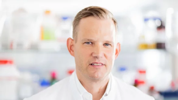 Hendrik Streeck ist Direktor des Instituts für Virologie an der Uniklinik Bonn. - © Rolf Vennenbernd/dpa