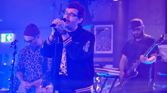 &laquo;Die Sonne ist ein Zwergstern&raquo; hei&szlig;t das neue Album von Jupiter Jones. - &copy; Georg Wendt/dpa