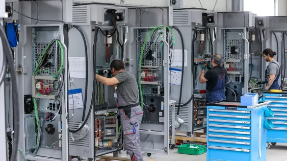 - &copy; Jan Woitas/dpa