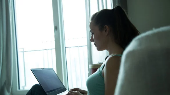 Nur auf eine Sache konzentrieren: Mit &laquo;Bitte nicht st&ouml;ren&raquo;-Modus arbeitet man konzentrierter. - &copy; Christin Klose/dpa-tmn