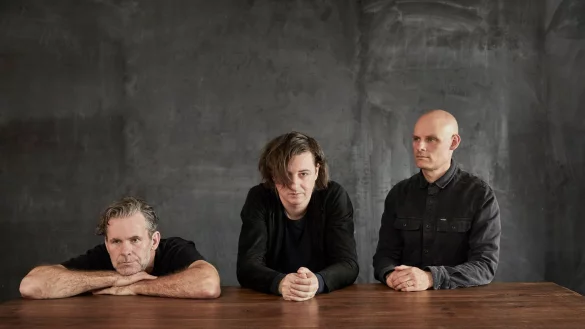 Das Michael Wollny Trio mit Tim Lefebvre (l-r), Michael Wollny und Eric Schaefer legt &laquo;Ghosts&raquo; vor. - &copy; Gregor Hohenberg/ACT/dpa
