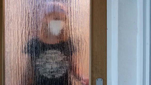 Isolation nach einem positiven PCR-Test: &laquo;B&uuml;rgerinnen und B&uuml;rger m&uuml;ssen klar kommuniziert bekommen, welche Regelungen in welchen Bereichen gelten.&raquo; (Symbolbild) - &copy; Sebastian Gollnow/dpa