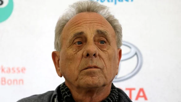 Erry Stoklosa, S&auml;nger und Mitgr&uuml;nder der Bl&auml;ck F&ouml;&ouml;ss. - &copy; Oliver Berg/dpa/Archivbild