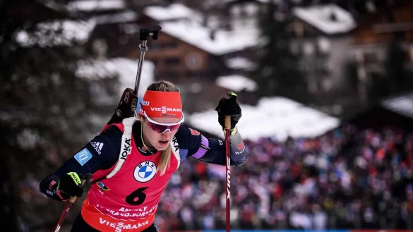 Lief in der Verfolgung hinterher: Denise Herrmann-Wick. - &copy; Jeff Pachoud/AFP/dpa