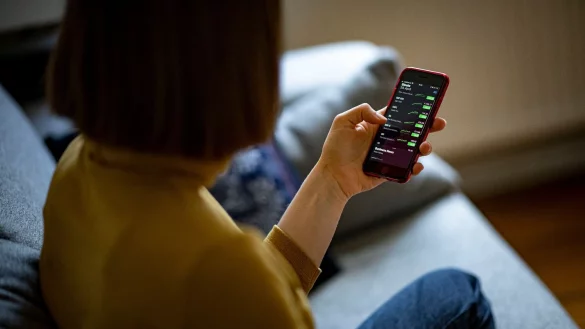 Einer der gr&ouml;&szlig;ten Fehler bei der Geldanlage: zu sp&auml;t anfangen. - &copy; Fabian Sommer/dpa/dpa-tmn