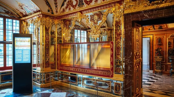 In das Dresdner Residenzschloss wurde am 25. November 2019 eingebrochen. Fahnder konnten jetzt einen Gro&szlig;teil der Beute sicherstellen. - &copy; Oliver Killig/dpa-Zentralbild/dpa