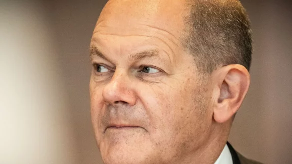 Schlie&szlig;t einen Besuch eines m&ouml;glichen deutschen WM-Endspiels in Katar nicht aus: Bundeskanzler Olaf Scholz. - &copy; Michael Kappeler/dpa