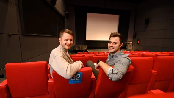 Freuen sich &uuml;ber die Auszeichnungen: Welf Reinhart (l.) und Nils Keller. - &copy; Tobias Hase/dpa