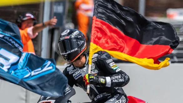 Tritt beim Team &laquo;Liqui Moly Husqvarna IntactGP&raquo; die Nachfolge von Marcel Schr&ouml;tter an: Lukas Tulovic. - &copy; Robert Michael/dpa-Zentralbild/dpa/Archiv