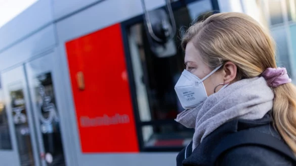 Der Herbst kommt - ist das der Beginn einer neuen Corona-Welle? - &copy; Rolf Vennenbernd/dpa