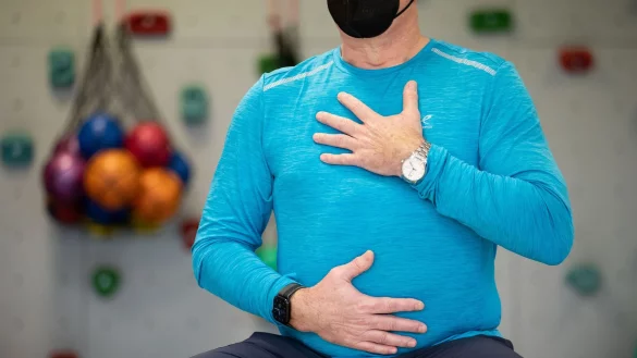 Weltweit berichten Millionen Menschen von Sp&auml;tfolgen einer Corona-Infektion und schildern unterschiedlichste Symptome. - &copy; Friso Gentsch/dpa