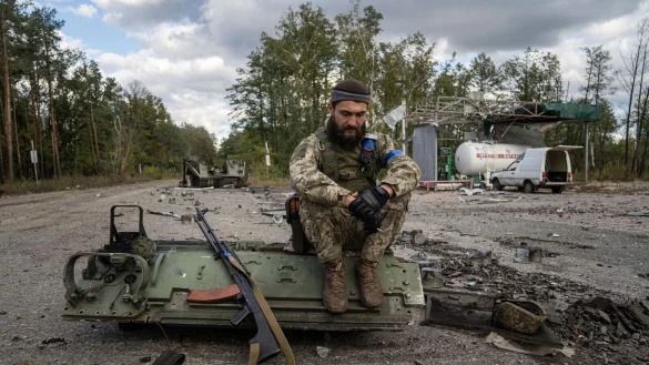 - &copy; Evgeniy Maloletka/AP/dpa