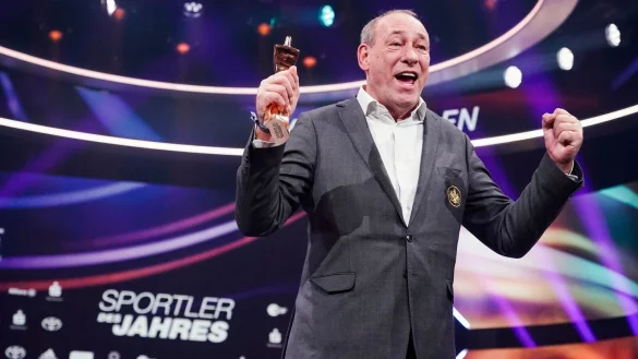 Eintracht-Pr&auml;sident Peter Fischer bei der Gala in Baden-Baden. - &copy; Uwe Anspach/dpa