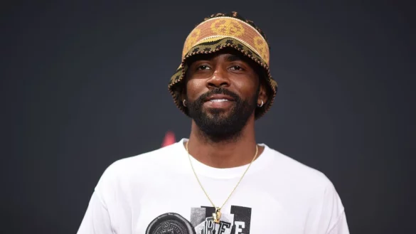 Sorgt immer wieder mit seinen teils kruden Ansichten f&uuml;r Kritik: Kyrie Irving. - &copy; Richard Shotwell/Invision via AP/dpa