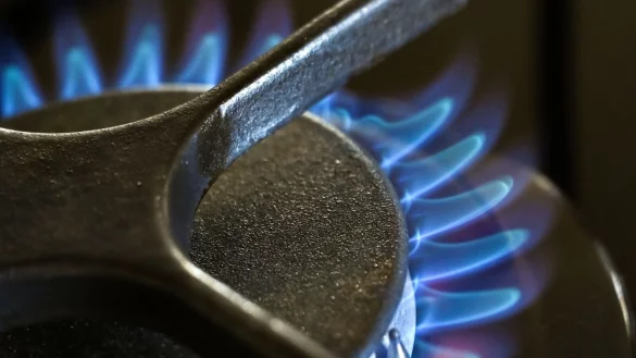 Bürgerinnen und Bürger sowie Unternehmen sollen von hohen Energiepreisen entlastet werden. Noch offen ist, wie? - © Patrick Pleul/dpa