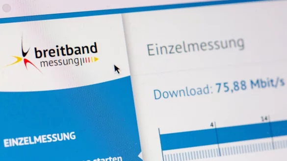 Messungen zufolge gibt es weiterhin Defizite beim Internet zu Hause. - &copy; Fernando Gutierrez-Juarez/dpa-Zentralbild/dpa