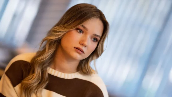 Julia Beautx (b&uuml;rgerlich Julia Willecke), Youtuberin und Schauspielerin. - &copy; Rolf Vennenbernd/dpa