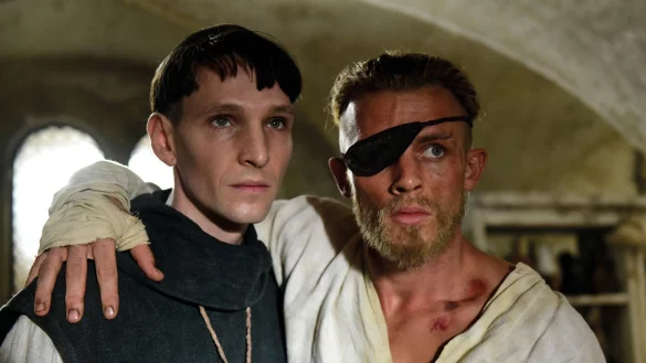 Narziss (Sabin Tambrea, l.) und Goldmund (Jannis Niewöhner) in einer Szene der Literaturverfilmung «Narziss und Goldmund». - © Jürgen Olczyk/ZDF/dpa