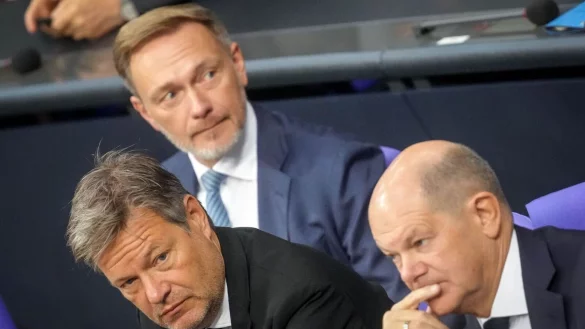 «Ampel-Aus» ist aus Sicht der Gesellschaft für deutsche Sprache das «Wort des Jahres». (Archivbild) - © Kay Nietfeld/dpa