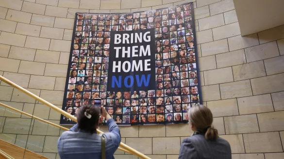 In Nordrhein-Westfalen wird am Jahrestag des Terror&uuml;berfalls der Hamas in vielen Veranstaltungen Solidarit&auml;t mit Israel gezeigt. (Archivbild) - &copy; David Young/dpa