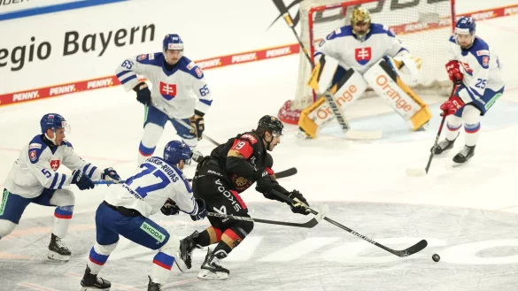 Deutschland war beim Deutschland Cup gegen die Slowakei chancenlos. - &copy; Daniel L&ouml;b/dpa