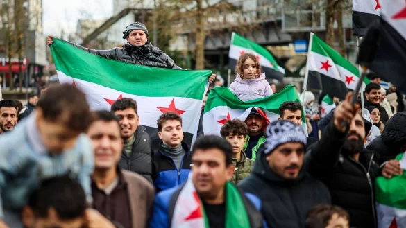 Syrische Beschäftigte leisten Experten zufolge vielfach einen wichtigen Beitrag in Engpassberufen. (Symbolbild) - © Christoph Reichwein/dpa