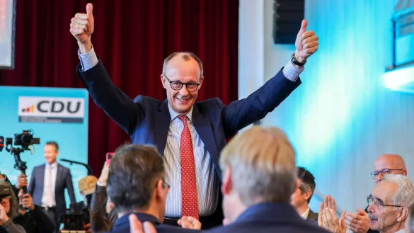 Er will sein Mandat für den nächsten Bundestag absichern: CDU-Kanzlerkandidat Friedrich Merz. (Archivbild) - © Christoph Reichwein/dpa