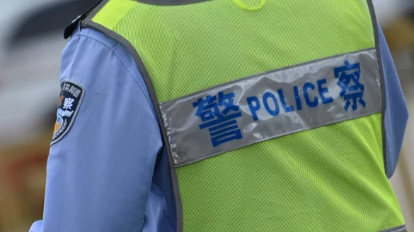 Der 21-J&auml;hrige wurde noch am Tatort festgenommen. (Symbolbild) - &copy; Johannes Neudecker/dpa