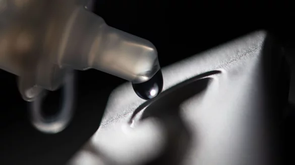 Kombi-Selbsttests auf Corona, Influenza und RSV sind besonders f&uuml;r Risikopatienten n&uuml;tzlich, da sie schnelle Behandlungsentscheidungen erm&ouml;glichen. - &copy; Marijan Murat/dpa/dpa-tmn