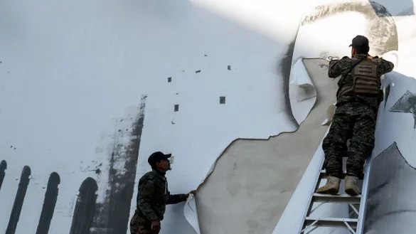 Wo der geflohene syrische Präsident Assad sich aufhält, ist unklar. - © Omar Albam/AP/dpa