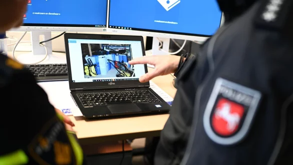 Deutsche und niederl&auml;ndische Ermittler haben bei Ermittlungen gegen eine mutma&szlig;liche Drogenbande zahlreiche Objekte durchsucht. - &copy; Lars Penning/dpa