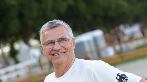 Otto Becker verl&auml;ngert den Vertrag als Bundestrainer. - &copy; Rolf Vennenbernd/dpa