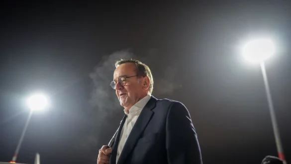 Entscheidend seien nach dem Umsturz in Damakus klare Signale sowohl nach Syrien als auch in die Region, meint Pistorius. - &copy; Kay Nietfeld/dpa