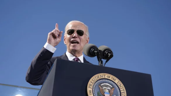 Die US-Regierung habe indigenen Kindern schreckliches Unrecht angetan, sagte US-Pr&auml;sident Biden. - &copy; Manuel Balce Ceneta/AP