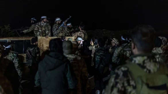 Nach Angaben von Aktivisten der Syrischen Beobachtungsstelle f&uuml;r Menschenrechte haben Rebellen die Millionenstadt Aleppo erreicht. - &copy; Anas Alkharboutli/dpa