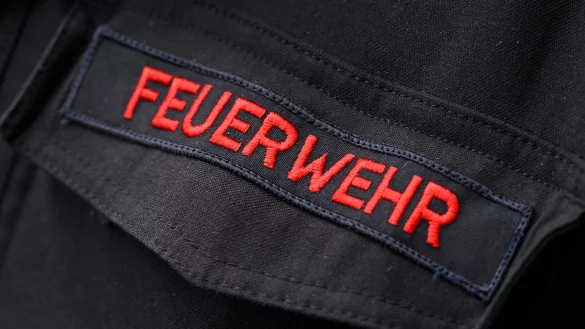 Nach einem Experiment im Chemieunterricht haben Sch&uuml;ler in Alpen im Kreis Wesel gesundheitliche Probleme beklagt. (Illustration) - &copy; Roberto Pfeil/dpa