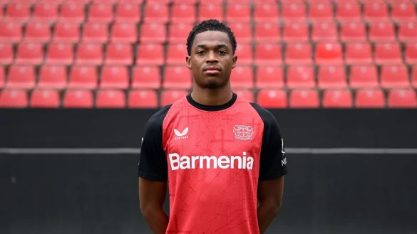 Jeanuel Belocian wird Bayer Leverkusen einige Wochen fehlen. - © Federico Gambarini/dpa