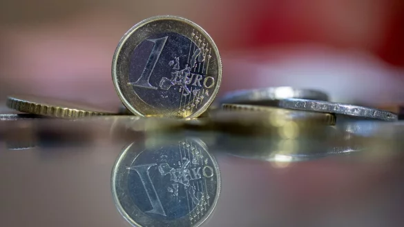 Die Fehlerquote bei den Ausgaben des EU-Haushalts ist 2023 erheblich angestiegen. - &copy; Hendrik Schmidt/dpa