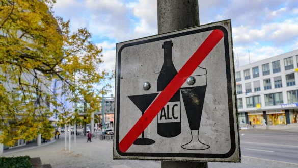 Ein Trend breitet sich aus: Zunehmend Menschen verzichten im Januar auf den Konsum von Alkohol. (Symbolbild) - &copy; Patrick Pleul/dpa