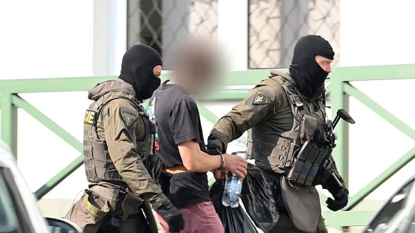 Der Mordprozess im Fall Valeriia soll Anfang 2025 am Landgericht Chemnitz beginnen. (Archivbild) - © Robert Michael/dpa