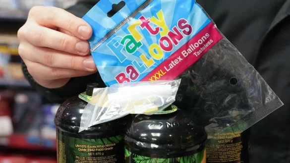 Die Partydroge gef&auml;hrdet nach Angaben von Experten die Gesundheit von Kindern und Jugendlichen. (Symbolbild) - &copy; Marcus Brandt/dpa