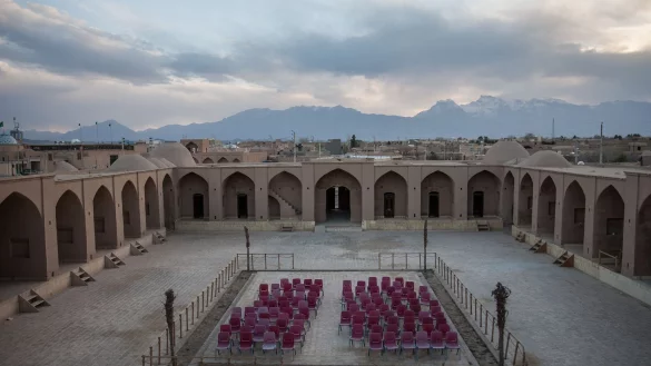 In einer Karawanserei wie dieser war Parastu Ahmadi aufgetreten. (Symbolbild) - © Arne Bänsch/dpa