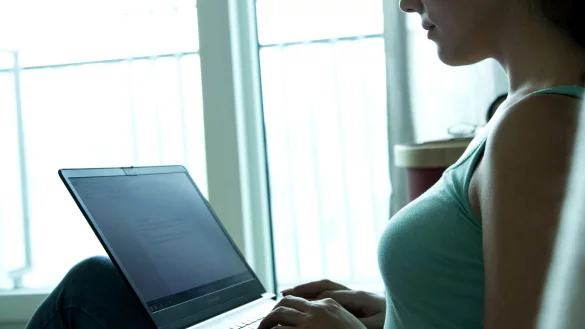 Kundinnen und Kunden von Host Europe sollten sich vor falschen Rechnungen in Acht nehmen - es sind gef&auml;lschte Rechnungen im Umlauf. - &copy; Christin Klose/dpa-tmn