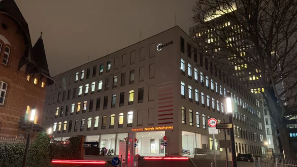 Die Mutter des prominenten Kremlkritikers Kara-Mursa wird in der Charit&eacute; behandelt. - &copy; Marco Porzig/TNN/dpa