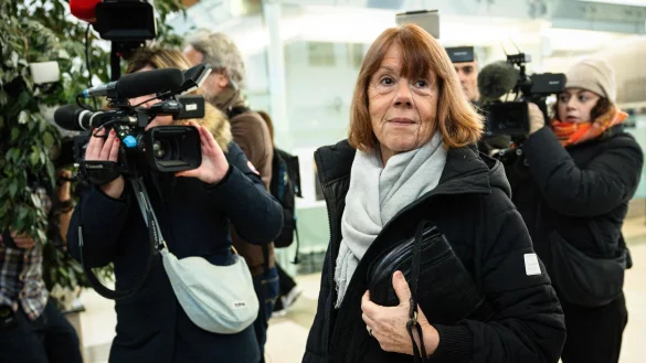 Gisèle Pelicot hat mutmaßlich 200 Vergewaltigungen erlitten. - © Clement Mahoudeau/AFP/dpa