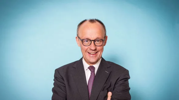 Die Union will die private Altersvorsorge voranbringen - mit frühem Beginn. (Archivbild) - © Michael Kappeler/dpa