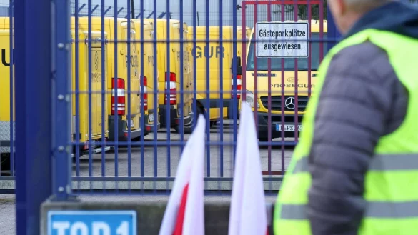 Verdi droht mit Bargeld-Streiks zu Weihnachten. (Archivbild) - &copy; Bodo Marks/dpa